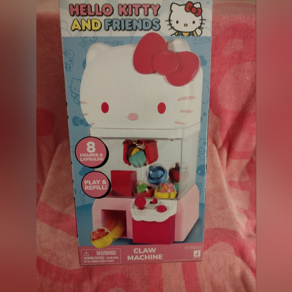 Hello Kitty Officially Licensed Claw Machine - Picture 10 of 13